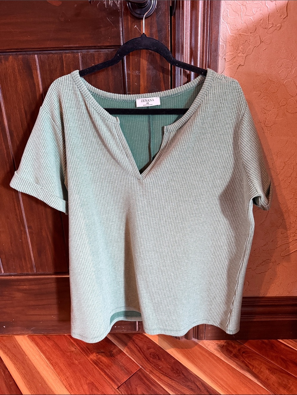 Zenana Outfitters Sage Green Waffle Knit Split V-Neck Short Sleeve Top